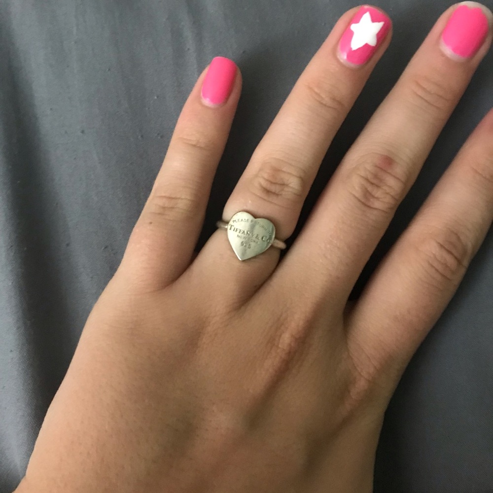 Tiffany & Co. ring. Size 7.